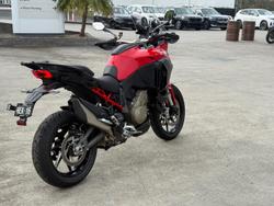 2025 Ducati Multistrada V4S Multistrada Red