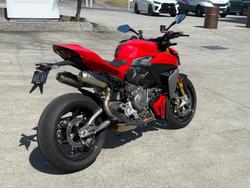 2025 Ducati Streetfighter V2 S Streetfighter Red