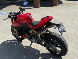 2025 Ducati Streetfighter V2 S Streetfighter Red