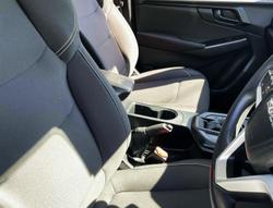 2022 Isuzu D-MAX SX High Ride MY22 4x2 Mineral White