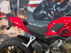 2022 DUCATI STREETFIGHTER V4 S DUCATI RED