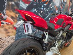 2022 DUCATI STREETFIGHTER V4 S DUCATI RED