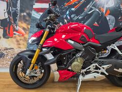 2022 DUCATI STREETFIGHTER V4 S DUCATI RED