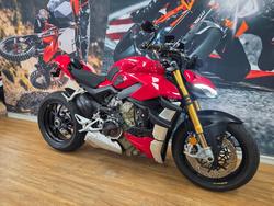 2022 DUCATI STREETFIGHTER V4 S DUCATI RED