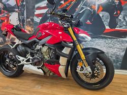 2022 DUCATI STREETFIGHTER V4 S DUCATI RED