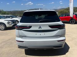 2025 Mitsubishi Outlander Exceed
