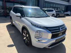 2025 Mitsubishi Outlander Exceed