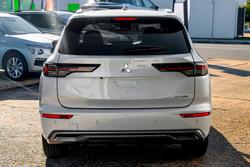 2025 Mitsubishi Outlander Exceed ZM MY25 AWD White Diamond