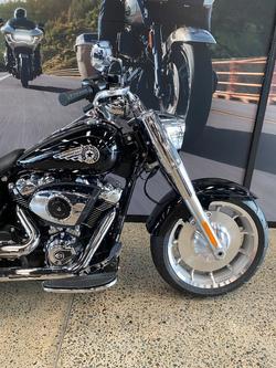 2025 Harley-davidson FLFB FAT BOY (117) VIVID BLACK