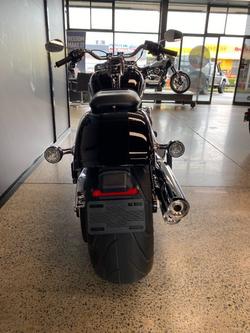 2025 Harley-davidson FLFB FAT BOY (117) VIVID BLACK