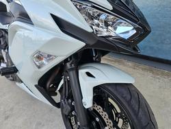 2022 Kawasaki NINJA 650L White