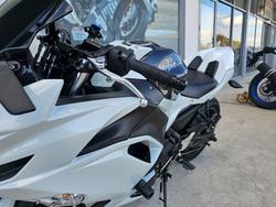 2022 Kawasaki NINJA 650L White