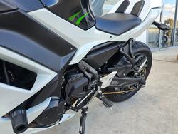 2022 Kawasaki NINJA 650L White
