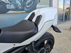 2022 Kawasaki NINJA 650L White
