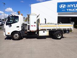 2015 HINO DUTRO 917 WHITE