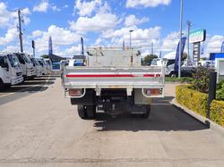 2015 HINO DUTRO 917 WHITE