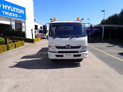 2015 HINO DUTRO 917 WHITE