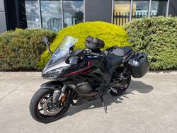 2022 Kawasaki NINJA 1000SX Black