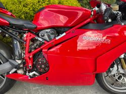 2004 DUCATI 999 Red