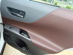 2023 Toyota Harrier Hybrid Z Leather Package