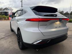 2023 Toyota Harrier Hybrid Z Leather Package