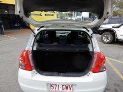 2008 Suzuki Swift GLX RS415 Pearl White
