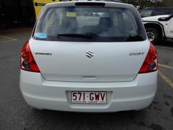 2008 Suzuki Swift GLX RS415 Pearl White