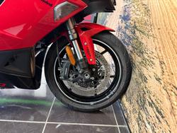 2024 Kawasaki NINJA 1000SX RED
