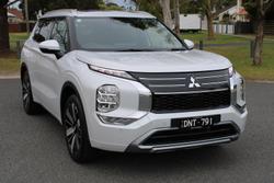 2025 Mitsubishi Outlander Exceed