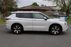 2025 Mitsubishi Outlander Exceed