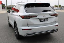 2025 Mitsubishi Outlander Exceed