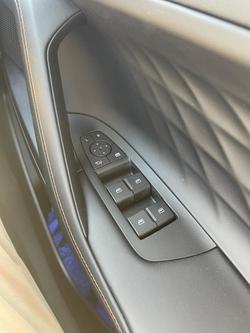 2025 MG HS Super Hybrid Essence AS33P MY25 Diamond Red