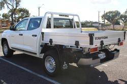 2025 Mitsubishi Triton GLX