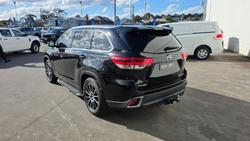 2018 Toyota
                Kluger Grande