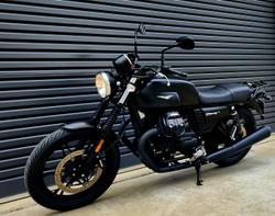 2017 Moto Guzzi V7 Stone Stone Black