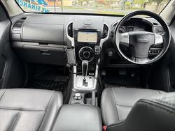 2016 Isuzu MU-X LS-T