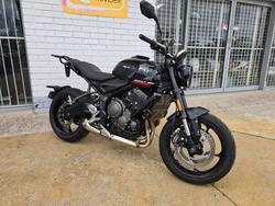 2025 Triumph TRIDENT 660 Black