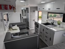 2025 Supreme Classic Tourer 20 Ft (6.1 M) - Stock Clearance Sale