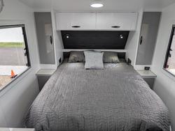 2025 Supreme Classic Tourer - Stock Clearance Sale