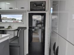 2025 Supreme Classic Tourer - Stock Clearance Sale