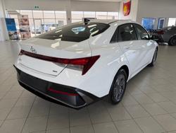 2025 Hyundai
i30 Hybrid