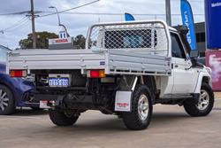 2021 Toyota
                Landcruiser GXL