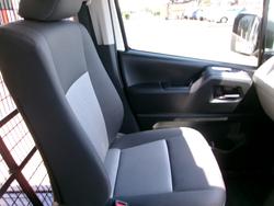 2020 Toyota Hiace Hiace Van LWB 2.8L T Diesel Automatic 9617530 001