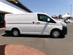 2020 Toyota Hiace Hiace Van LWB 2.8L T Diesel Automatic 9617530 001