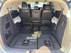 2020 Kia Carnival Platinum KA4 MY21 Snow White Pearl