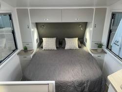 2025 Design RV Crx Semi Off Road Van 5-2+, 21'