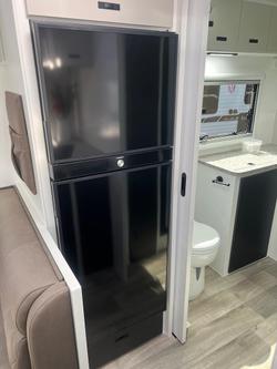 2025 Design RV Crx Semi Off Road Van 7-7, 21'8''