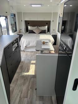 2025 Design RV Crx Semi Off Road Van 7-7, 21'8''