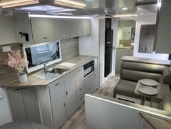 2025 Design RV Crx Semi Off Road Van 5-2+, 21'