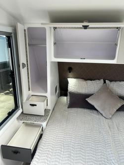 2025 Design RV Crx Semi Off Road Van 7-7, 21'8''